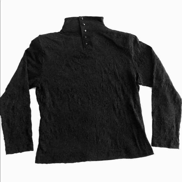 Donnez-Moi Women's Black Crepe Shirt Size Medium - Picture 3 of 4